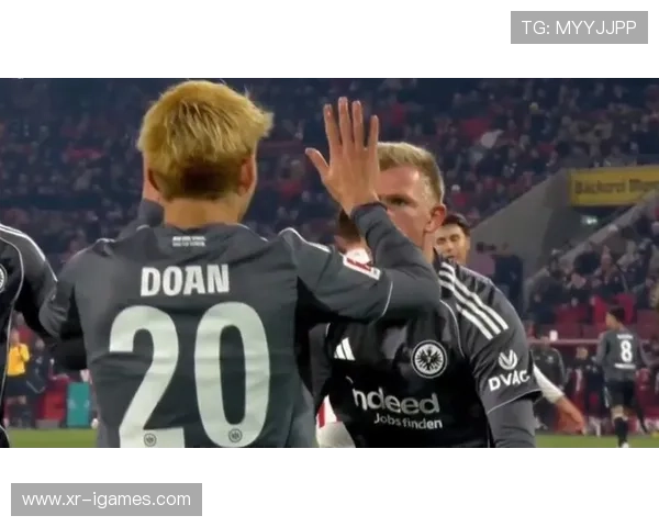 法兰克福4-3力克科隆,进球大战笑到最后 法兰克福4-3力克科隆,进球大战笑到最后